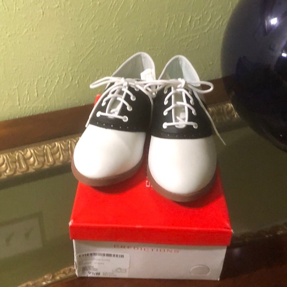 Bella- Vista Winter White Boots - Picture 3 of 8